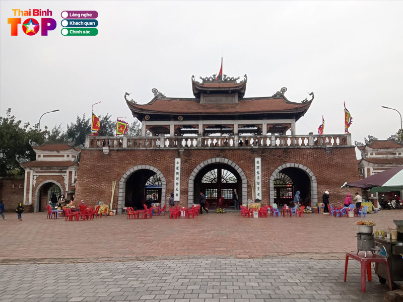 cac-mon-ngon-nen-an-khi-den-tham-quan-den-tran-thaibinhtoplist