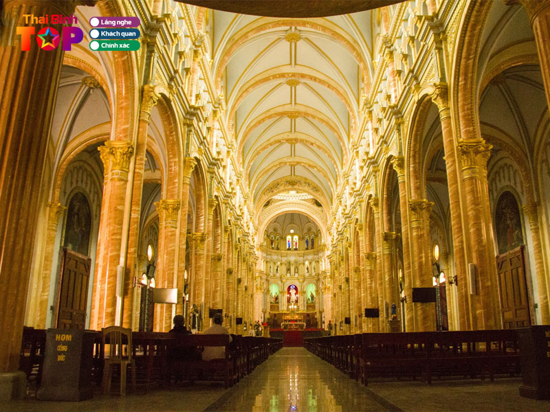 kien-truc-doc-dao-cua-nha-tho-bac-trach-thaibinhtoplist